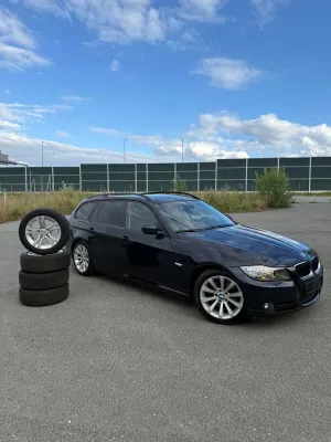 BMW 3 Series E90/E91/E92/E93 (2005-2012) 320d 2009
