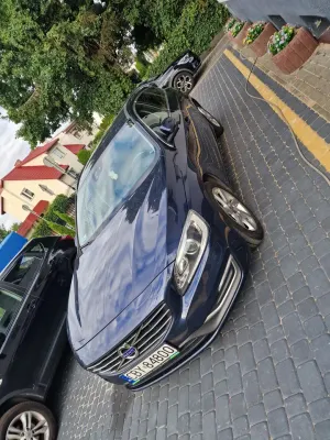 Volvo V60 I (2011-2018) D4 Drive-E Momentum 2014