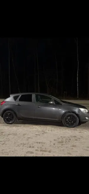 Opel Astra J (2009-2019) 1.4 T Sport 2010