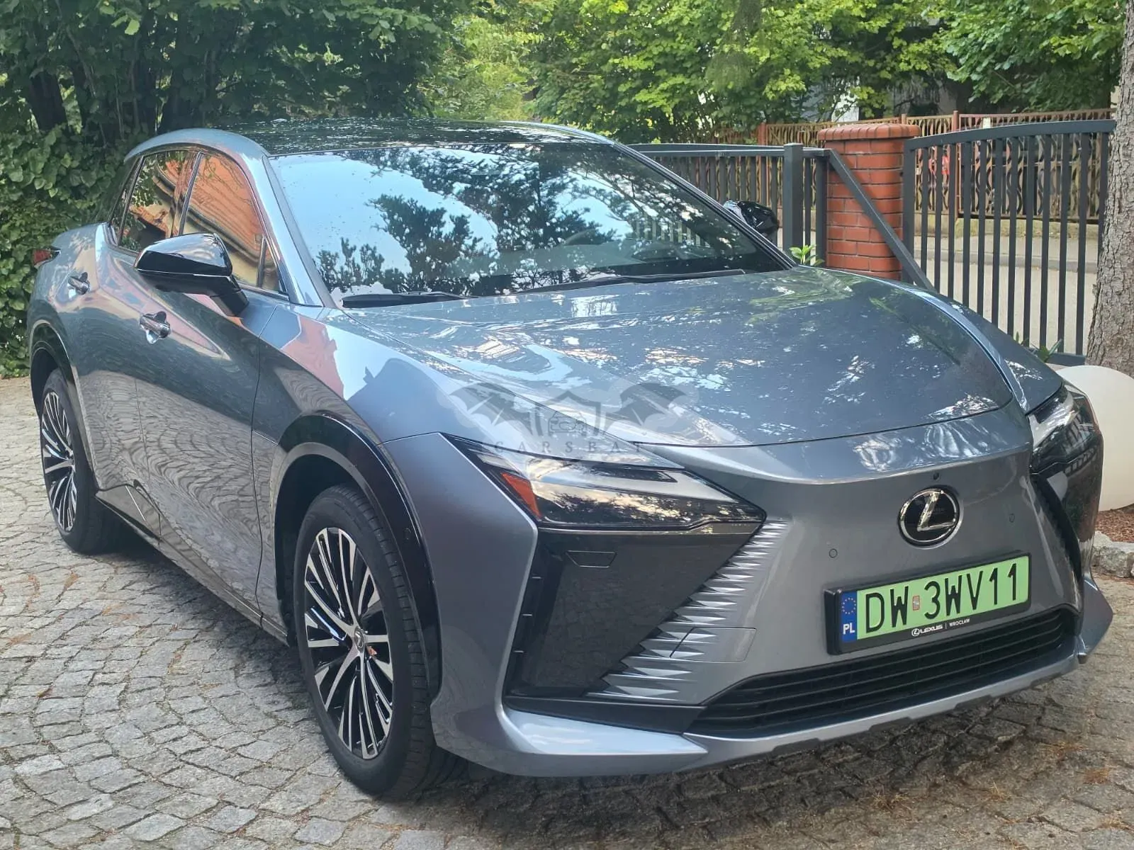 Lexus RZ 2023