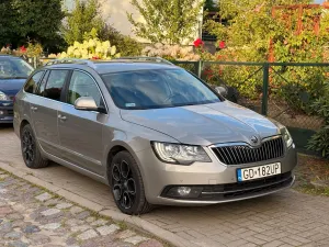 Skoda Superb II (2008-2018) 2.0 TDI L&K DSG 2014