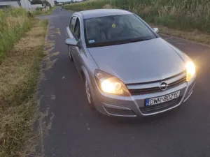 Opel Astra H (2004-2014) 1.6 Edition 2004