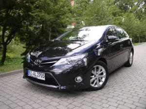 Toyota Auris II (2012-) 1.6 Valvematic Executive 2013