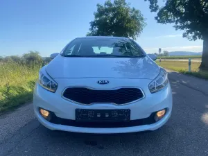 Kia Ceed II (2012-) 1.4 L 2012