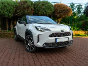 Toyota Yaris Cross Hybrid 1.5 GR Sport 2025