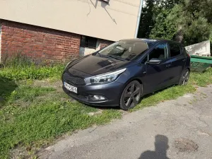 Kia Ceed II (2012-) 1.4 CVVT Fifa World Cup Edition 2012