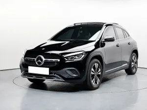Mercedes-Benz GLA 250 4-Matic AMG Line 2021