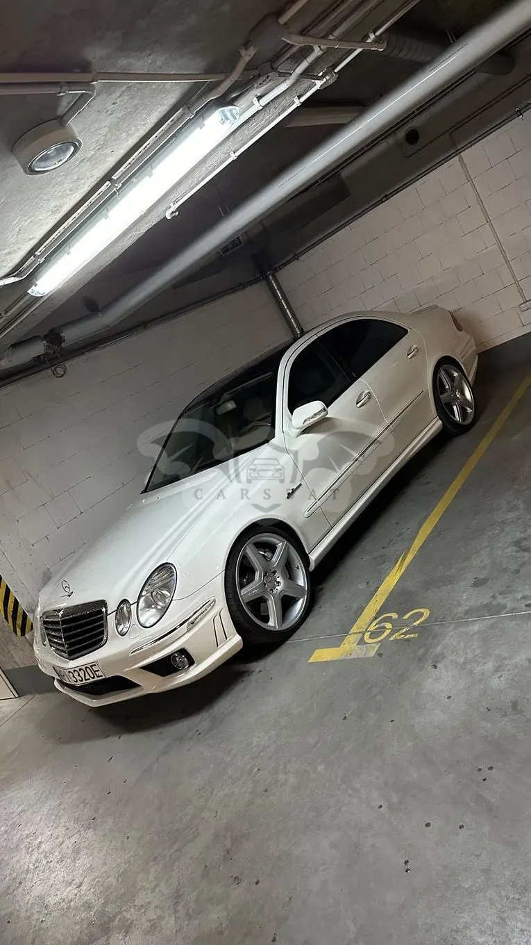 Mercedes-Benz E W211 (2002-2009) 63 AMG 2008