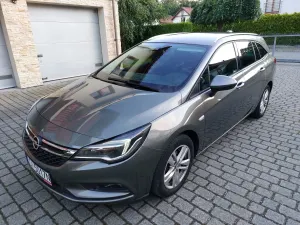 Opel Astra K (2015-2021) 1.0 Turbo Start/Stop Business 2017