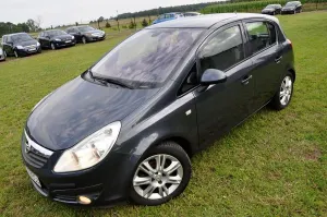 Opel Corsa D (2006-2014) 1.4 16V Cosmo 2010