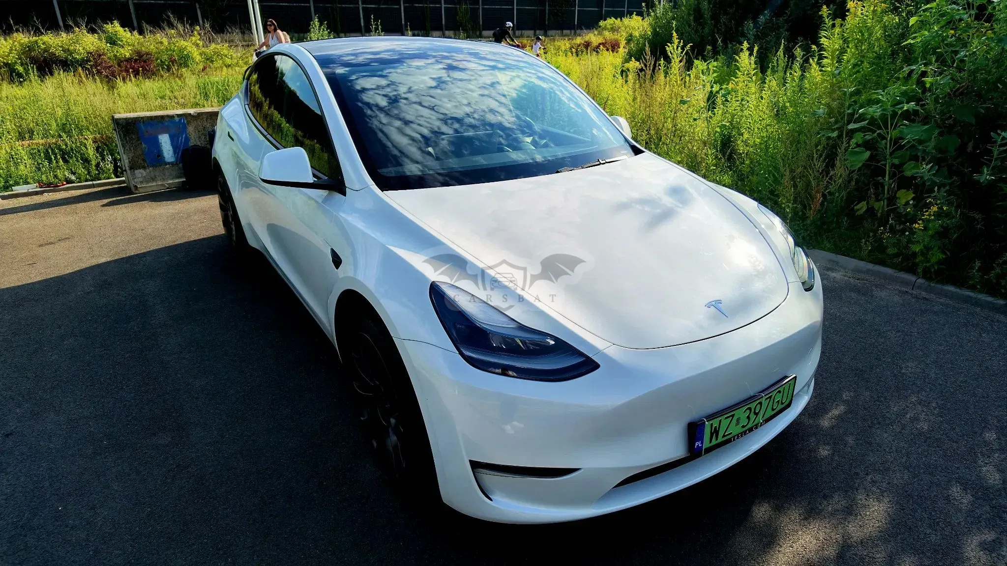 Tesla Model y 2024