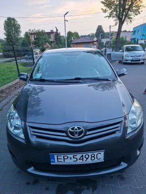 Toyota Auris I (2006-2012) 1.33 VVT-i Active 2012