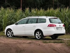 Volkswagen Passat B7 (2010-2014) 2.0 TDI BlueMotion Technology Comfortline 2011