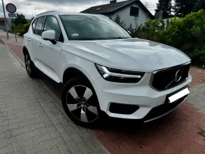 Volvo XC40 D4 AWD Momentum (Intro Edition) 2018