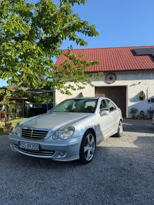 Mercedes-Benz C W203 (2000-2007) 220 CDI Automatik Elegance DPF 2006