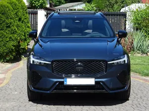 Volvo XC60 II (2017-) B5 B AWD Plus Black Edition 2025