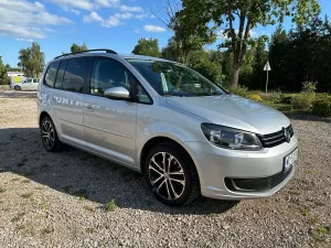 Volkswagen Touran II (2010-2015) 2.0 TDI DPF BlueMotion Technology DSG Highline 2012