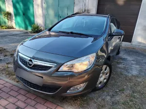 Opel Astra J (2009-2019) 1.4 Turbo 2011