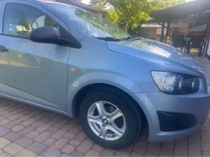 Chevrolet Aveo (Sonic) 1.2 LS 2011