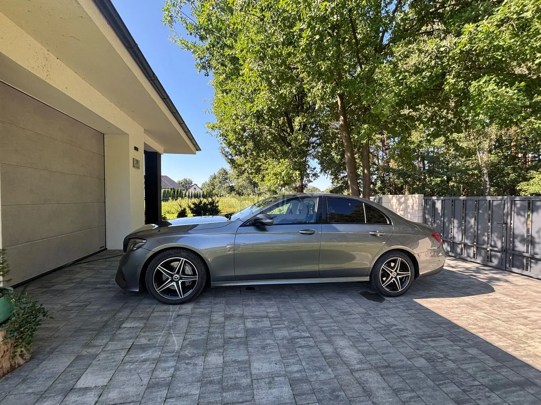 Mercedes-Benz E W210 (1995-2002) 200 d AMG/Avantgarde 2019