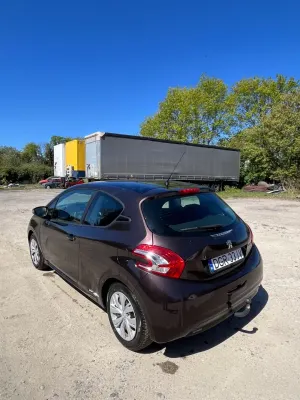 Peugeot 208 I (2012-2019) 1.2 PureTech Active 2012