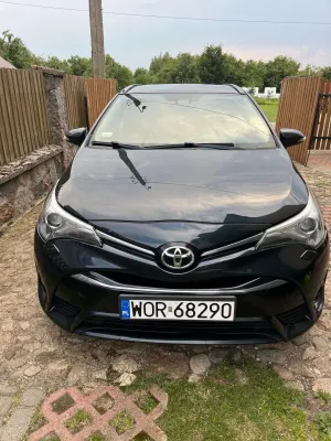 Toyota Avensis III (2009-) 2.0 D-4D Prestige 2015