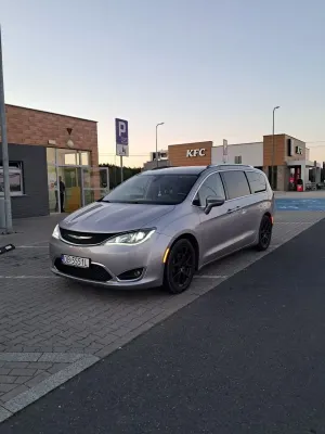Chrysler Pacifica 2018