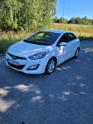 Hyundai i30 II (2012-2017) blue 1.6 CRDi Classic 2012