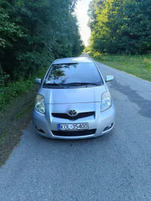 Toyota Yaris II (2005-2011) 1.33 Luna 2010