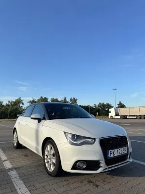 Audi A1 8X (2010-2018) 1.4 TFSI Ambition S tronic 2012