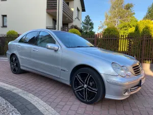 Mercedes-Benz C W203 (2000-2007) 200 CDI Avantgarde DPF 2005
