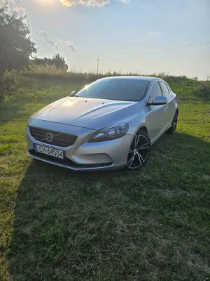 Volvo V40 II (2012-) D2 Base 2014