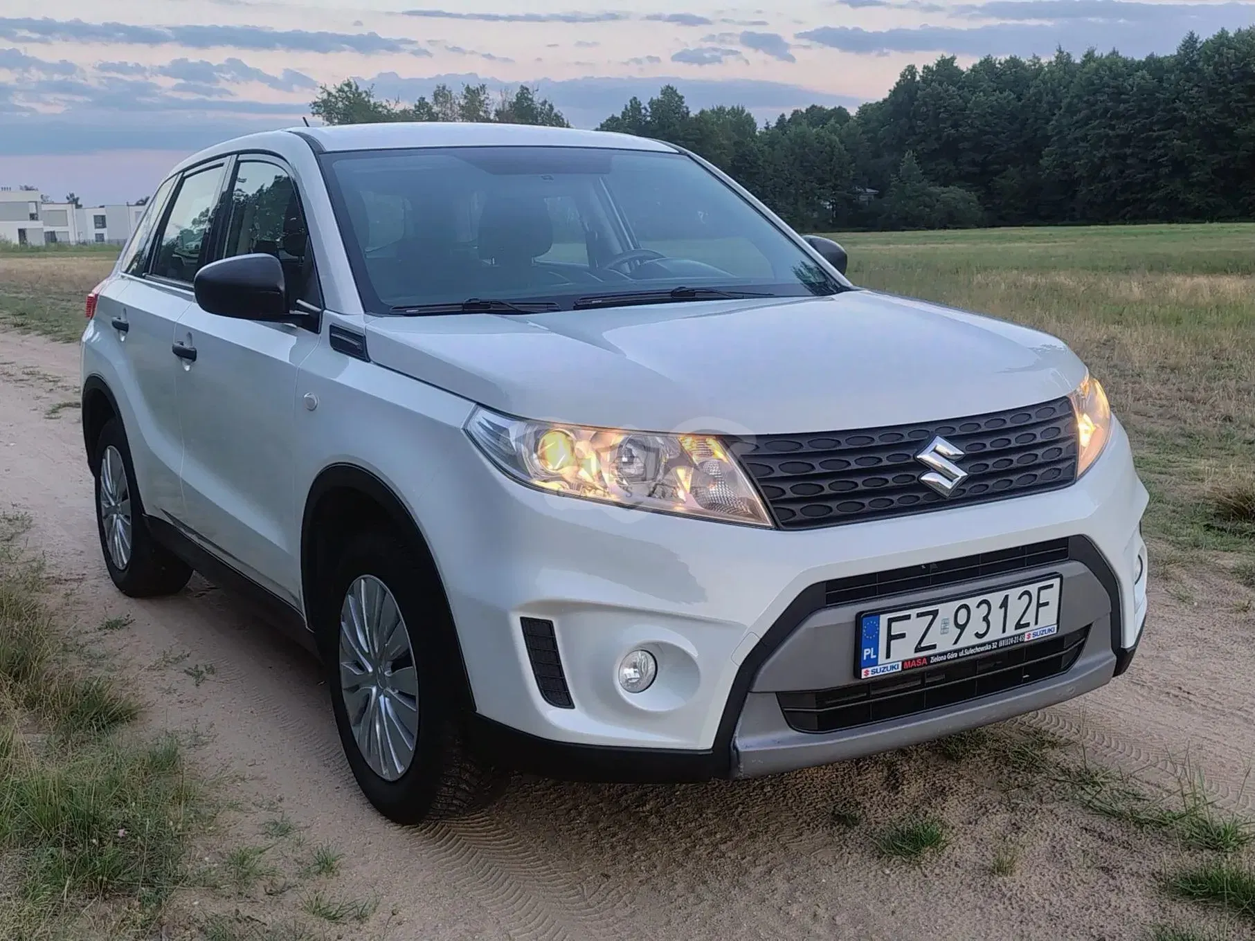Suzuki Vitara II (2015-2019) 1.6 Comfort 2WD 2015