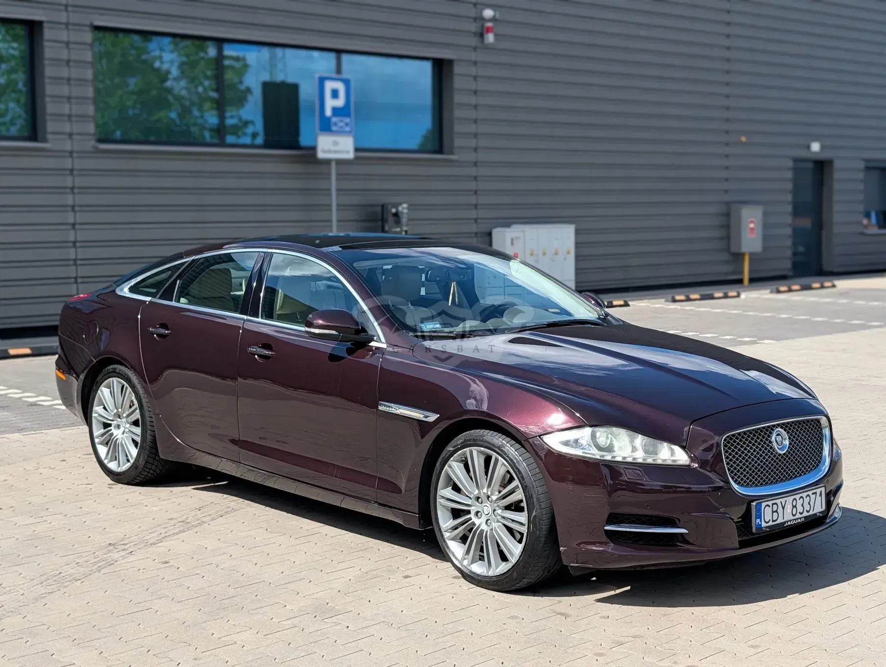 Jaguar XJ X351 (2009-) 3.0 V6 S Portfolio 2010