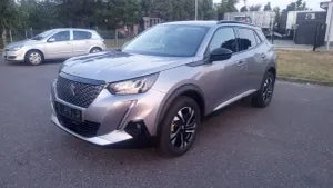 Peugeot 2008 II (2019-) 1.5 BlueHDi Allure S&S EAT8 2021