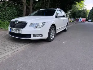 Skoda Superb II (2008-2018) 2.0 TDI Active DSG 2012