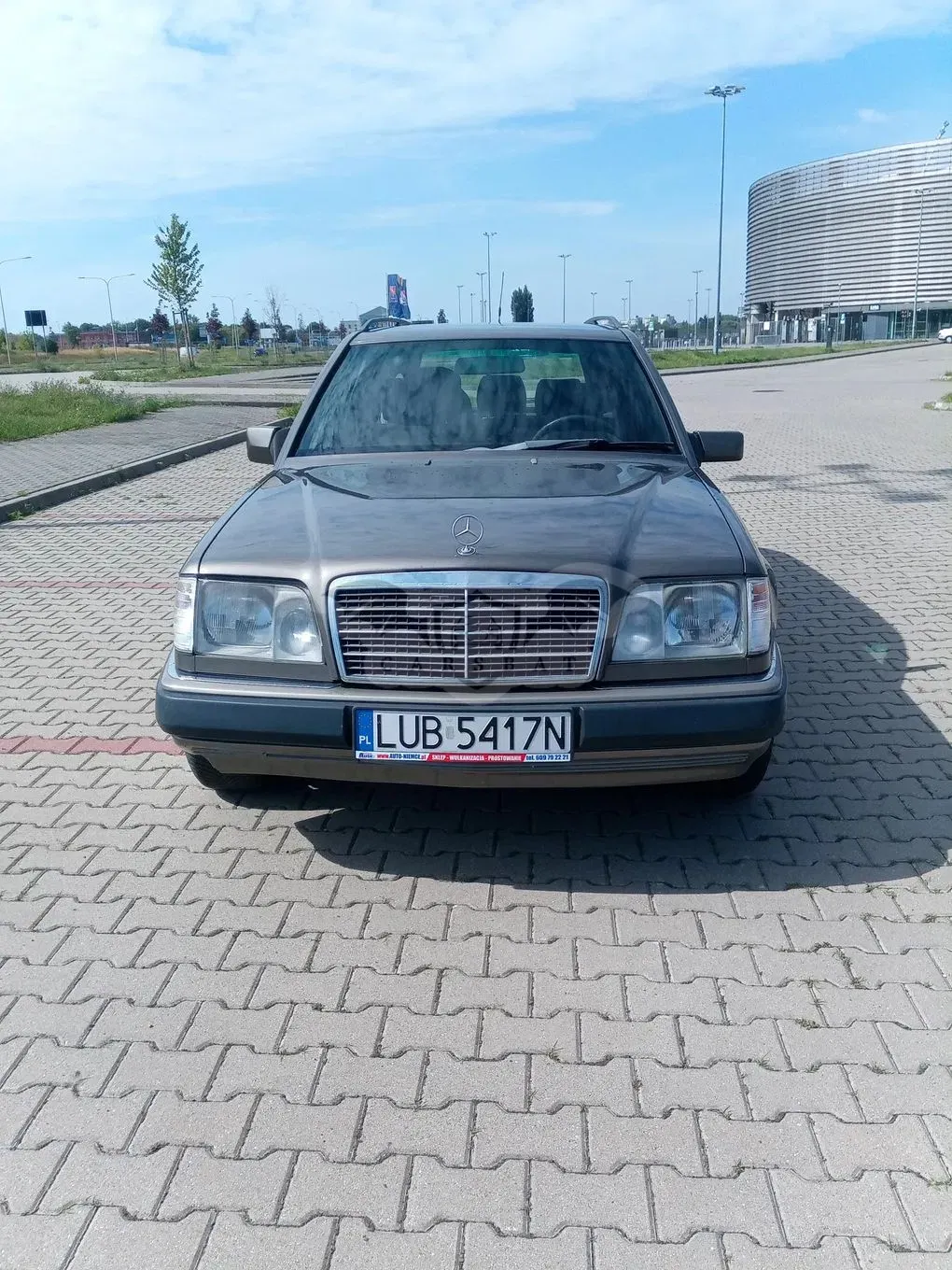 Mercedes-Benz E 1990