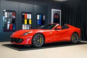 Ferrari 812 2023