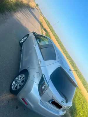 Toyota Yaris III (2011-2019) 2013