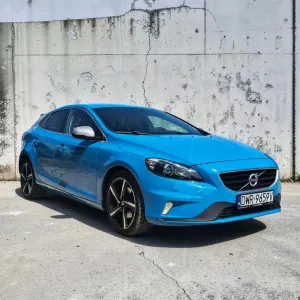 Volvo V40 II (2012-) T3 Drive-E R-Design Momentum 2016
