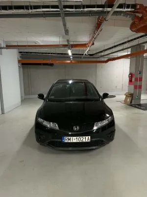 Honda Civic VIII (2006-2011) 1.4 Sport 2011