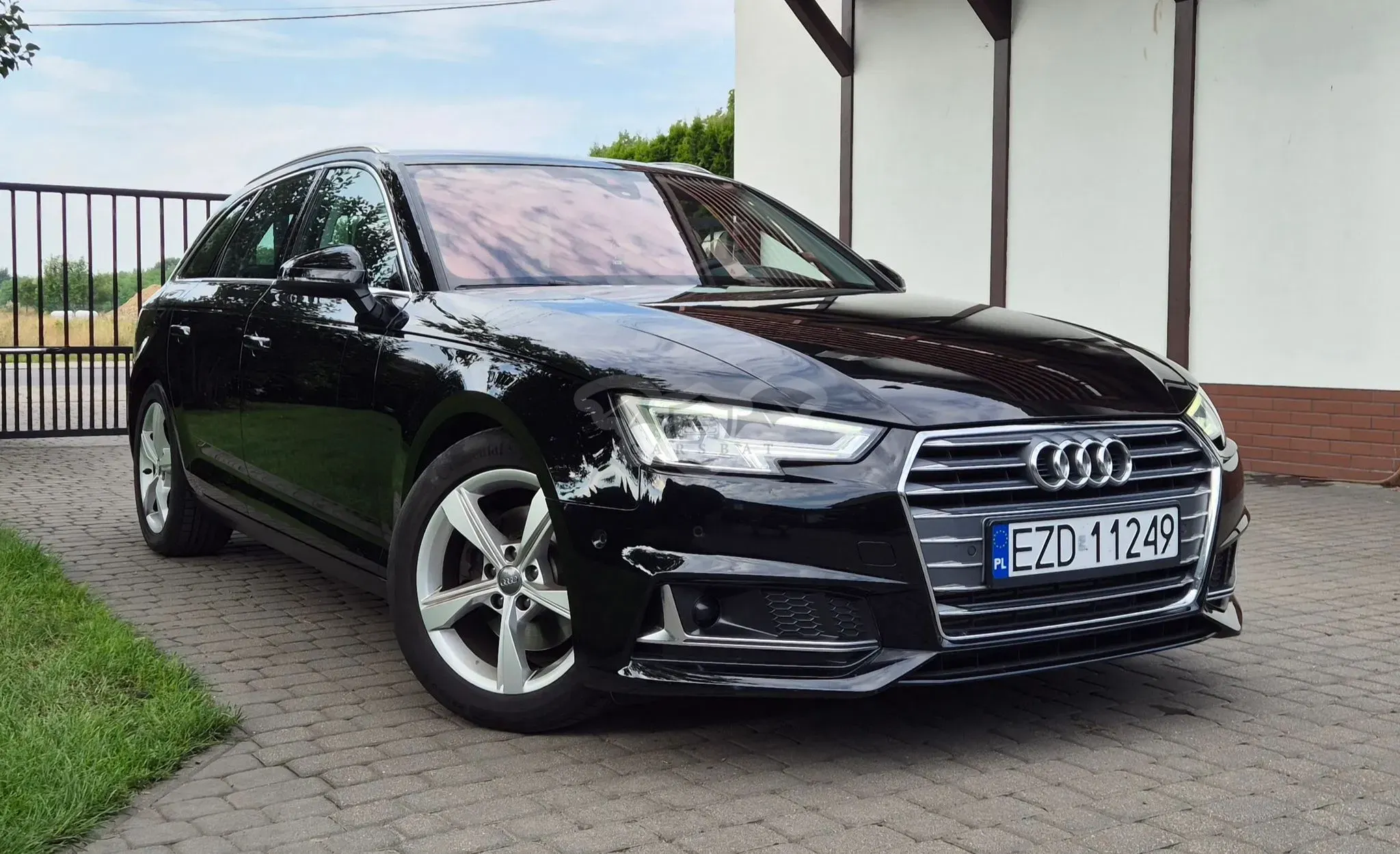 Audi A4 B9 (2015-) 40 TFSI S tronic advanced 2018