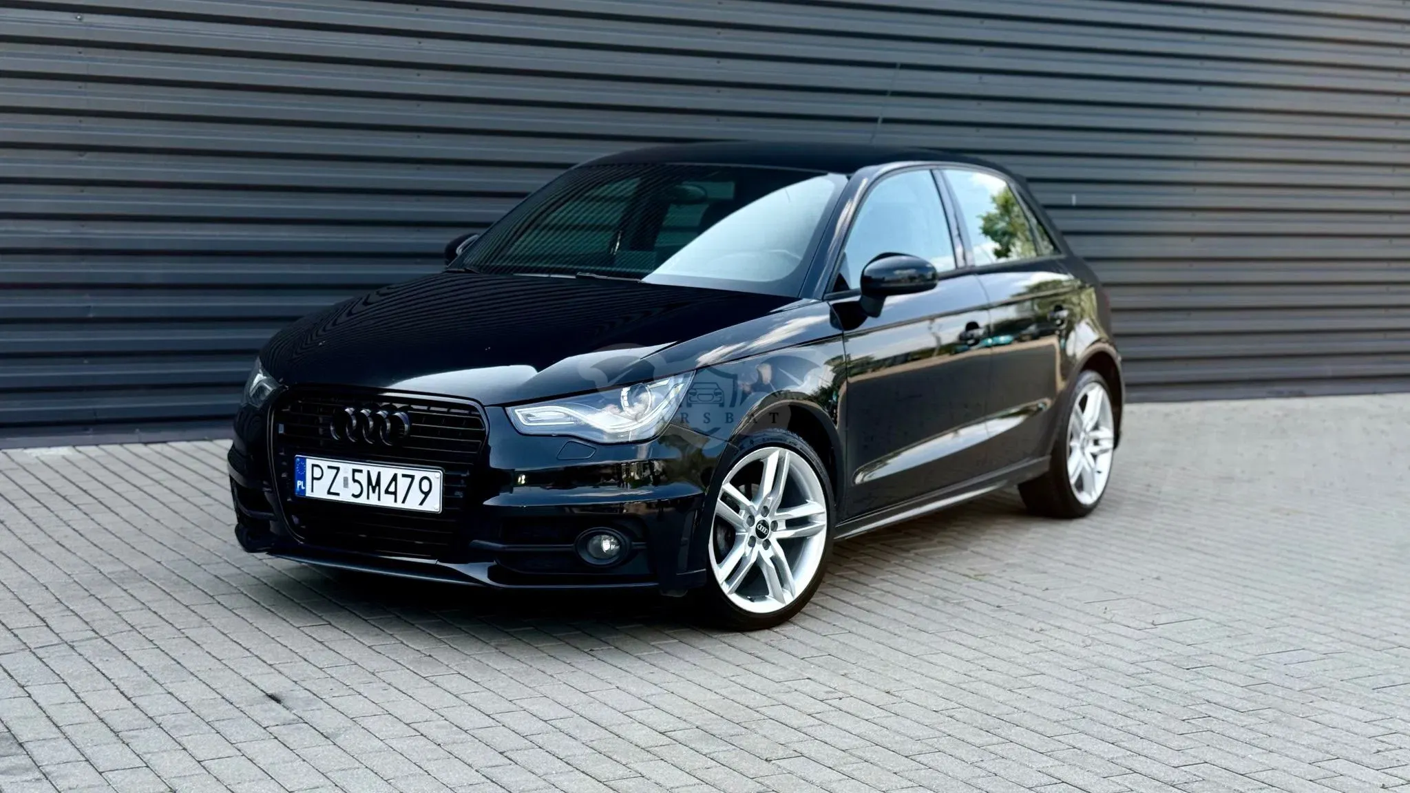 Audi A1 8X (2010-2018) 1.6 TDI Ambition S tronic 2013