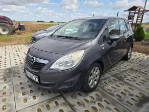 Opel Meriva II (2010-) 1.4 2010