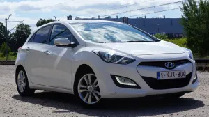 Hyundai i30 II (2012-2017) blue 1.6 GDI YES Gold 2013