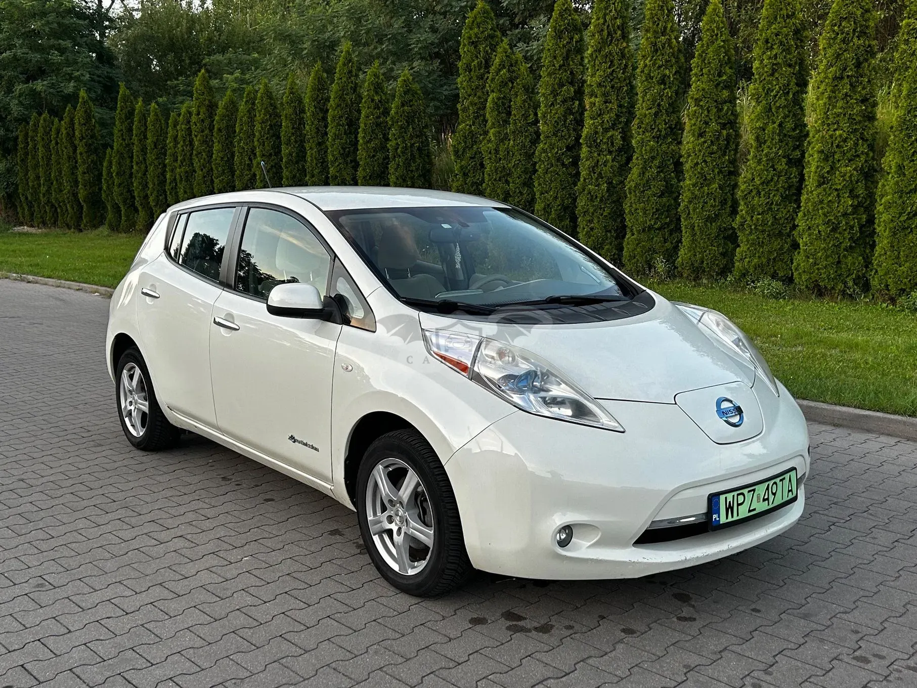 Nissan Leaf 24 kWh (mit Batterie) Visia + 2012