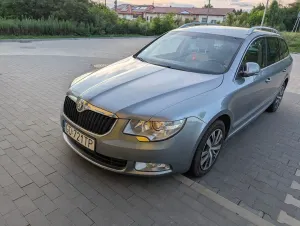 Skoda Superb II (2008-2018) 2.0 TDI Elegance 2010