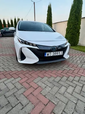 Toyota Prius IV (2015-2023) 1.8 Hybrid Executive 2021