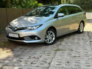 Toyota Auris II (2012-) 1.8 HSD Luna 2015