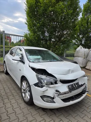 Opel Astra J (2009-2019) 1.7 CDTI 2011